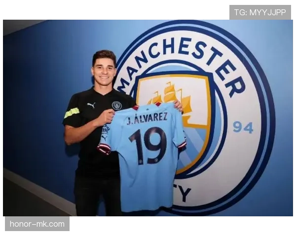 阿尔瓦雷斯·贝尔纳多激活曼城中场，争冠实力再获提升