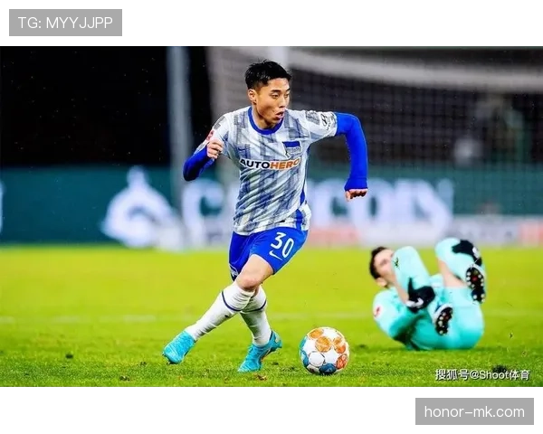 鲍姆加特纳状态回升,助德甲球队迎战新赛季挑战 鲍姆加特纳状态回升,助德甲球队迎战新赛季挑战