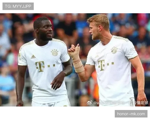 金玟哉 vs 德利赫特:对抗与出球能力差异解析 金玟哉 vs 德利赫特:对抗与出球能力差异解析